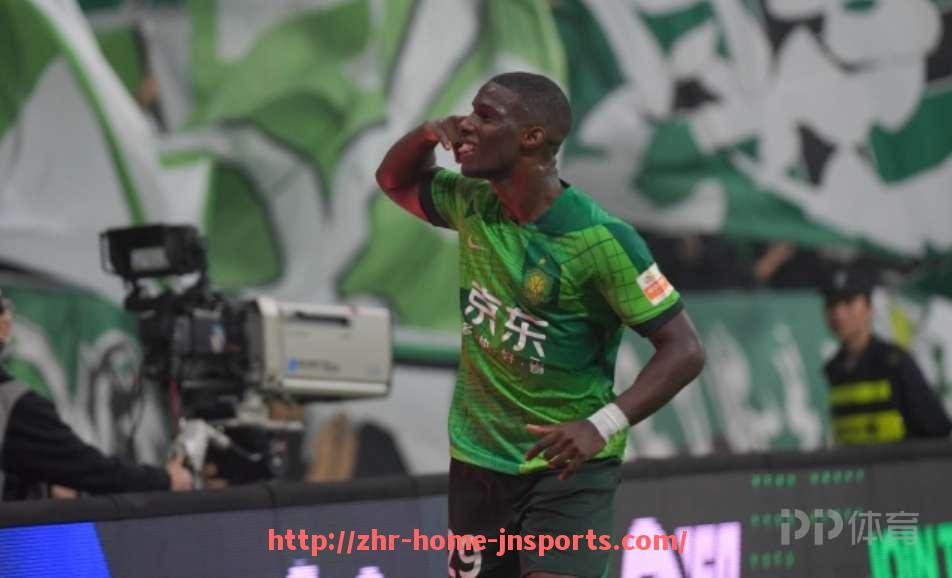 江南综合体育-英超联赛中哪些球员穿过17号球衣？完全列表